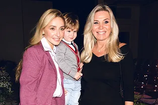 Татьяна Навка и Яна Рудковская на показе Yudashkin Kids Fashion