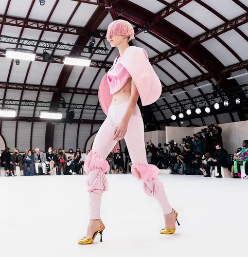 Loewe весна-лето 2022 Loewe весна-лето 2022