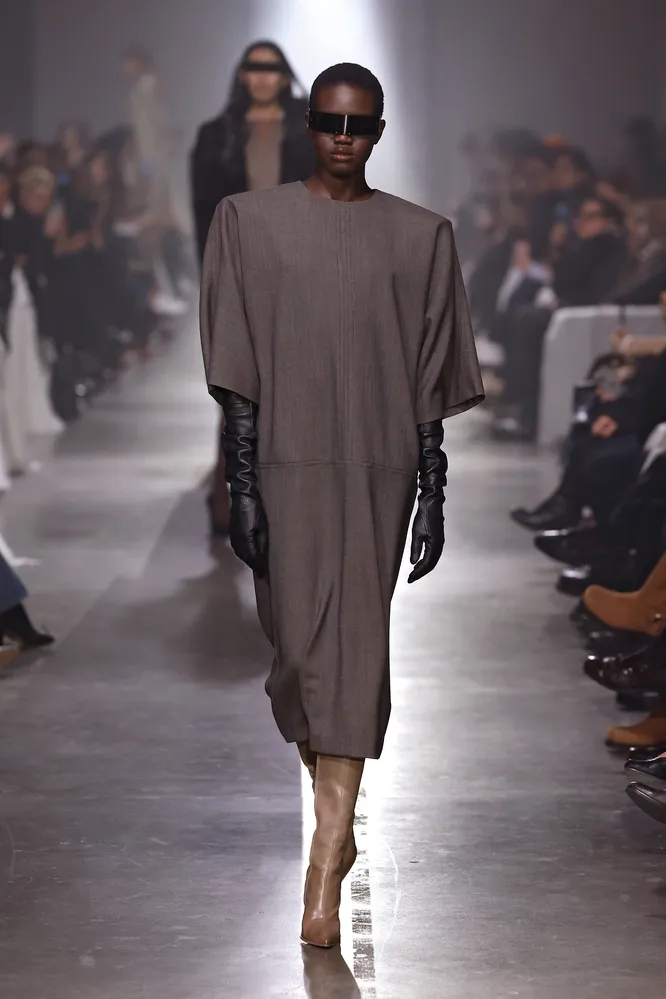 MM6 Maison Margiela осень-зима 2025/26 MM6 Maison Margiela осень-зима 2025/26
