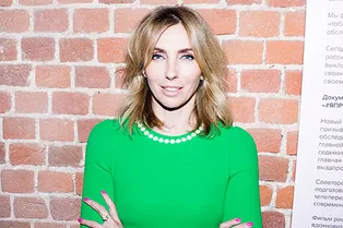 Светлана Бондарчук и Софья Капкова на премьере фильма Леонида Парфенова «#ЯПРОШЛА»