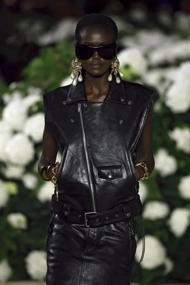 Saint Laurent весна-лето 2026