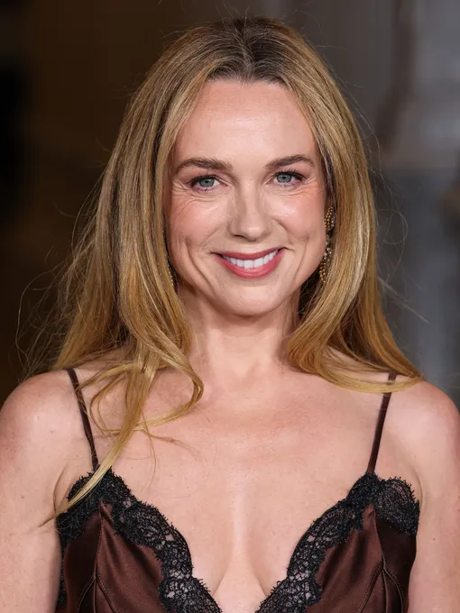 Керри Кондон