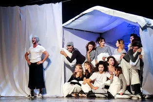 Фонду «Галчонок» – 8 лет. Ваше поздравление с днем рождения сможет помочь не одному ребенку