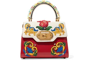 Своими руками: 7 сумок с вышивкой и аппликациями