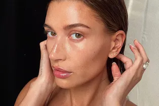 Какие витамины пить, чтобы кожа была гладкой и упругой