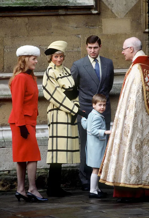 Принцесса Диана, принц Уильям, принц Эндрю и герцогиня Йоркская в Виндзоре на Рождество, 25 декабря 1981 года