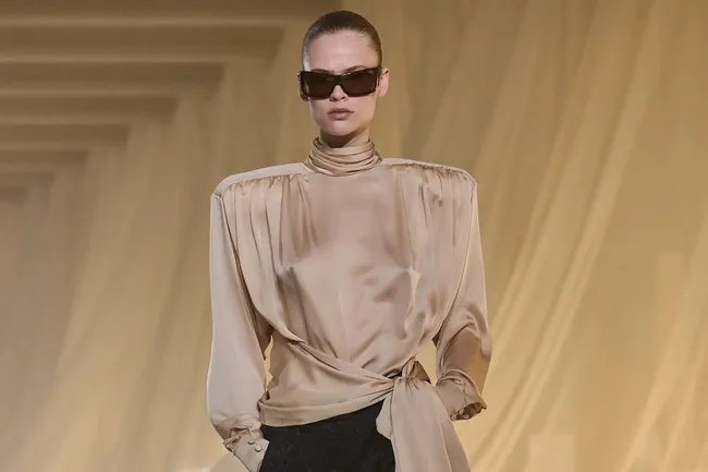 Новая эра: как выглядит первая коллекция Антонина Трона для Balmain