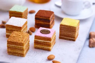 В кондитерской «Кафе Пушкинъ» начался сезон медовиков