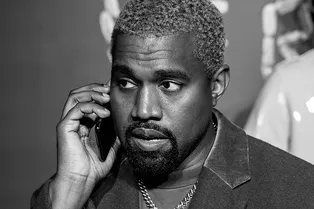 Канье Уэст заработал миллиард долларов на империи кроссовок Yeezy