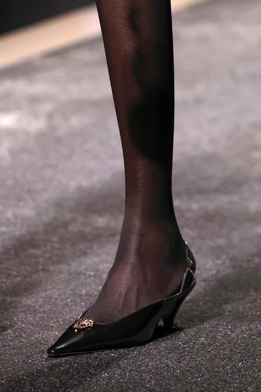 Versace осень-зима 2025