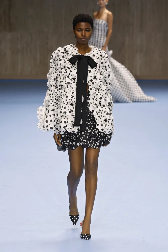 Carolina Herrera весна-лето 2025 Carolina Herrera весна-лето 2025