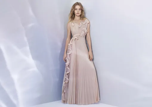 Наталья Водянова в платье H&M Conscious Exclusive