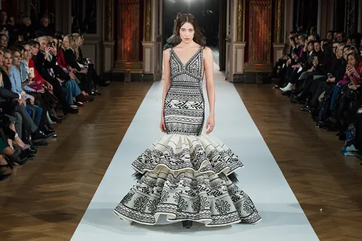 Матадоры и балерины на показе Yanina Couture Матадоры и балерины на показе Yanina Couture