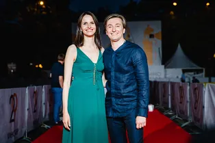 Мария Богданович, Сергей Безруков и Анна Матисон на премьере фильма «Заповедник»