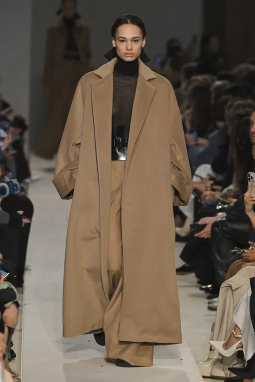 Max Mara осень-зима 2023/24