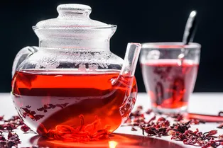 Эти травяные чаи помогут укрепить иммунитет