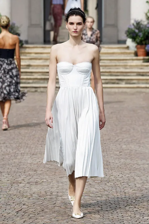 Elisabetta Franchi весна-лето 2021