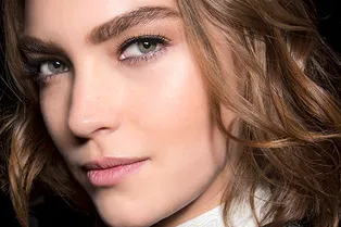 Маскируем темные круги: 4 необычных совета