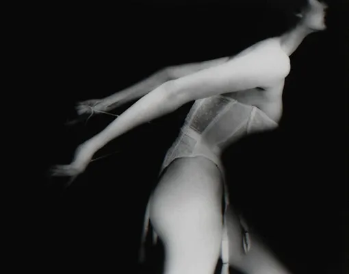 Фотограф Лилиан Бассман для The Symbol, «It's a Cinch, Carmen», 1951 год Фотограф Лилиан Бассман для The Symbol, «It's a Cinch, Carmen», 1951 год