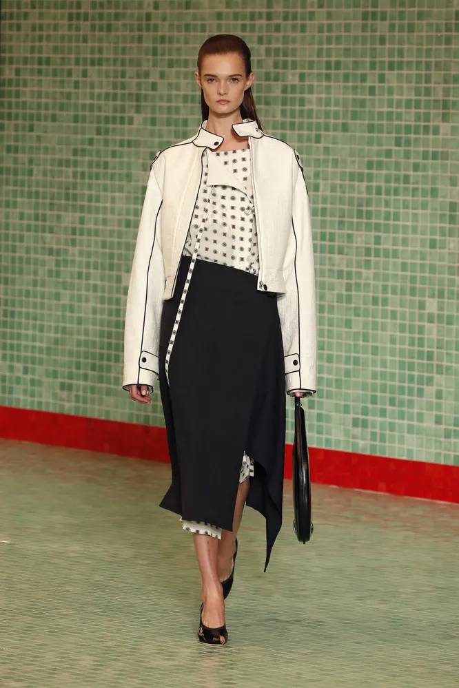 Tory Burch весна-лето 2025
