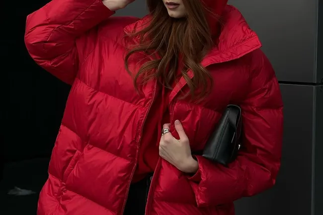 Цветотерапия: 5 ярких пуховиков, которые поднимут настроение в серые будни