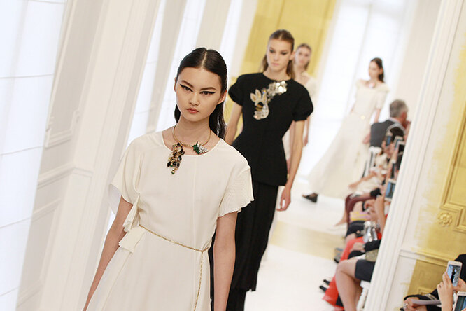 Прямая трансляция показа Dior прямиком из Парижа Прямая трансляция показа Dior прямиком из Парижа