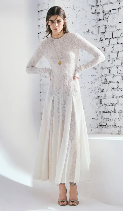Philosophy di Lorenzo Serafini Resort 2025