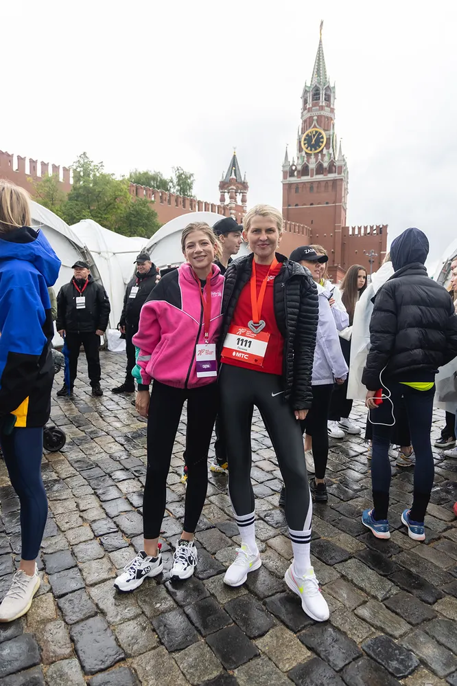 Полина Киценко и Саша Новикова 