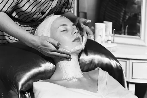 Личный опыт: как я боролась с чувствительной кожей и сосудистой сеткой на лице Личный опыт: как я боролась с чувствительной кожей и сосудистой сеткой на лице