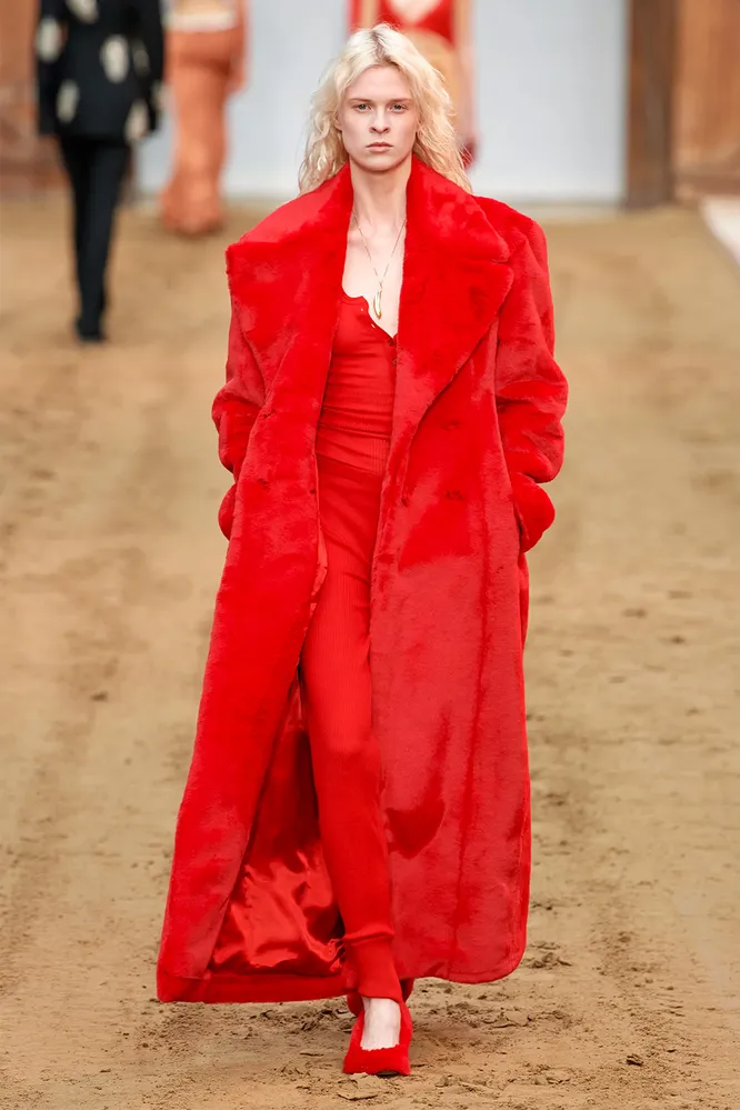 STELLA MCCARTNEY осень-зима 2023/24 STELLA MCCARTNEY осень-зима 2023/24