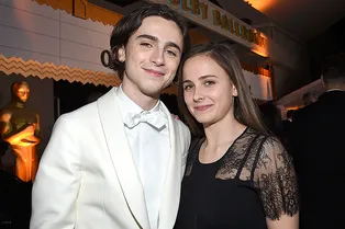 Что нужно знать о Полин Шаламе — старшей сестре Тимоти Шаламе и звезде сериала «Сексуальная жизнь студенток»