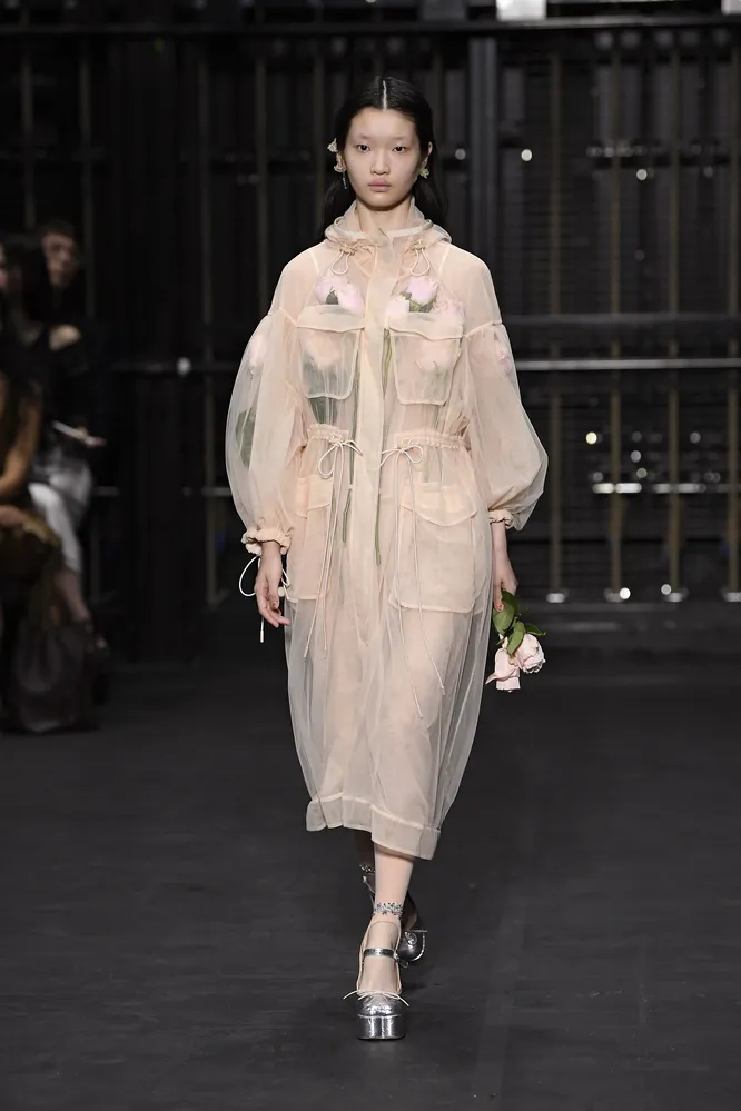 Simone Rocha весна-лето 2024 Simone Rocha весна-лето 2024
