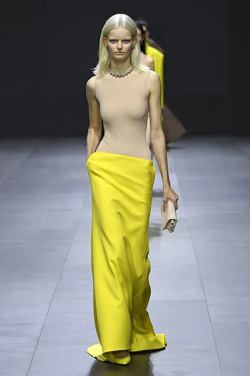 Valentino весна-лето 2023 Valentino весна-лето 2023