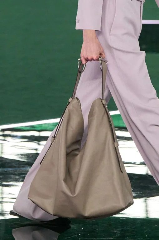 Gucci осень-зима 2025/2025 Gucci осень-зима 2025/2025