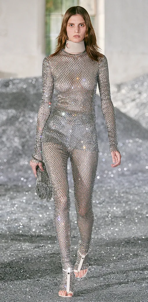 Burberry весна-лето 2022 Burberry весна-лето 2022