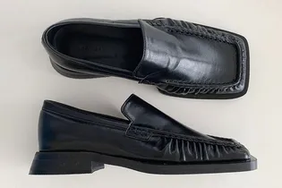 Какие лоферы купить на весну-лето 2026: 8 лучших моделей