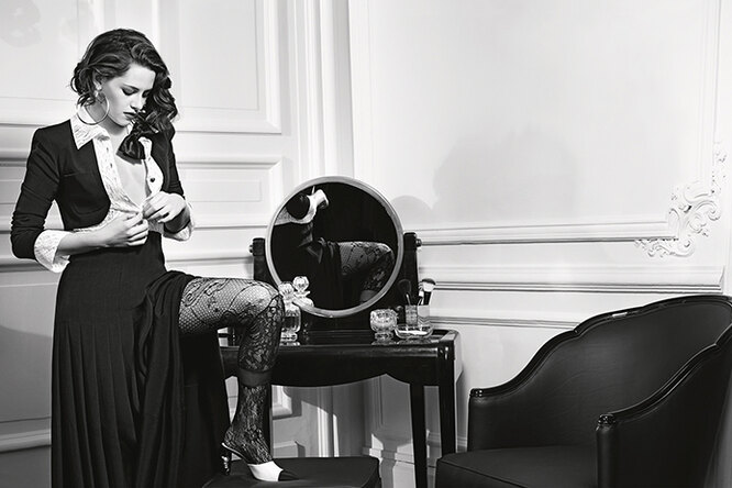 Кристен Стюарт в рекламной кампании Chanel Métiers d'art «Paris in Rome» 2015/16