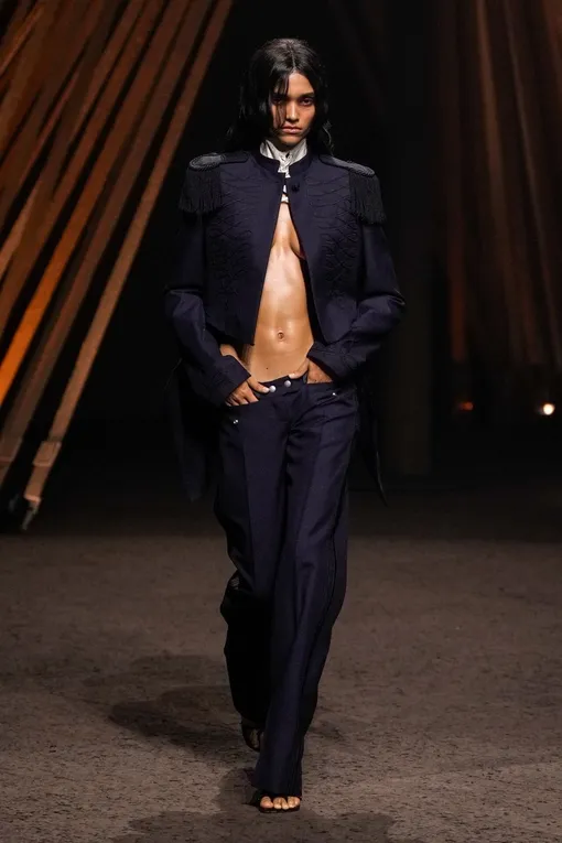 Alexander McQueen весна-лето 2026