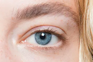 Скрываем синяки под глазами: 5 простых шагов Скрываем синяки под глазами: 5 простых шагов