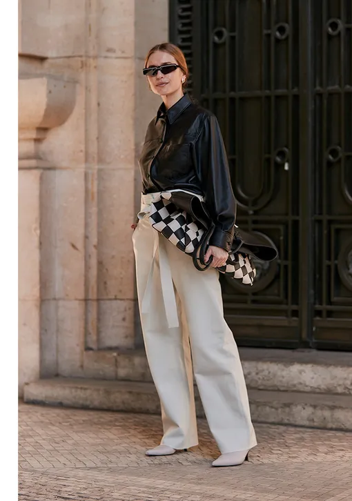 ПЕРНИЛЛЕ ТАЙСБЭК