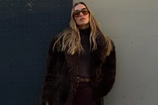 Как стилизовать длинную шубу в городе