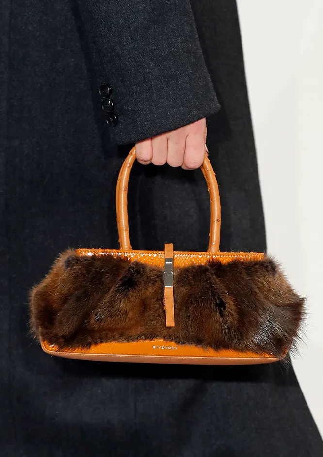 GIVENCHY осень-зима 2023/24