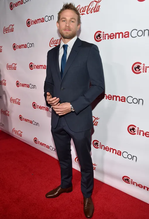 Чарли Ханнем Чарли Ханнем