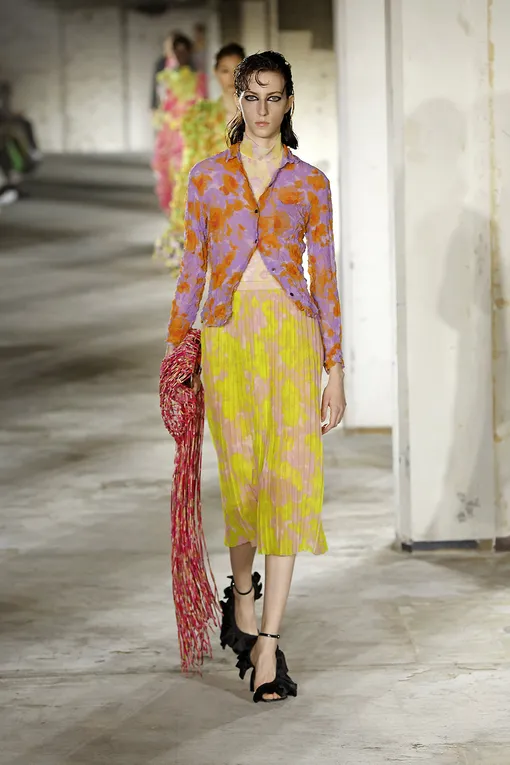 Dries Van Noten весна-лето 2023 Dries Van Noten весна-лето 2023