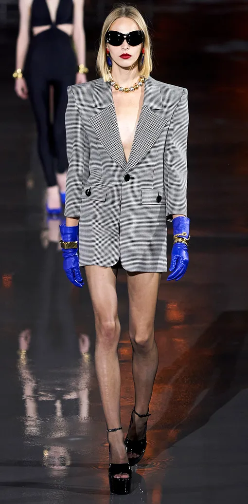 Saint Laurent весна-лето 2022 Saint