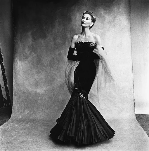 Rochas Mermaid Dress (Lisa Fonssagrives-Penn), Paris, 1950 Rochas Mermaid Dress (Lisa Fonssagrives-Penn), Paris, 1950