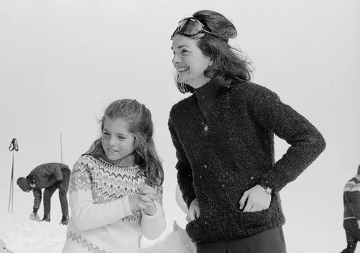 Джеки Кеннеди с дочерью Каролин, 1966 год