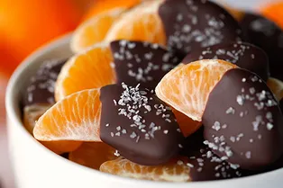 5 продуктов, которые стоит исключить из рациона обладательницам чувствительной кожи