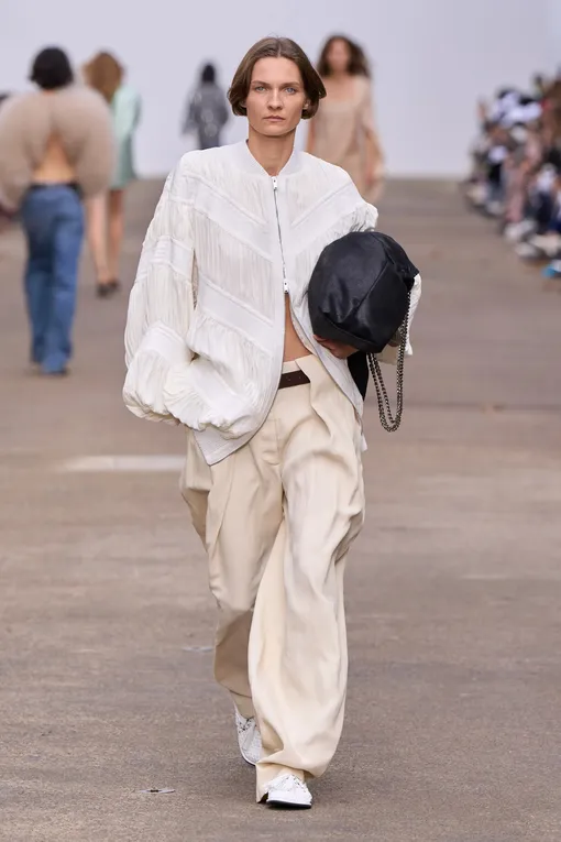 Stella McCartney весна-лето 2025