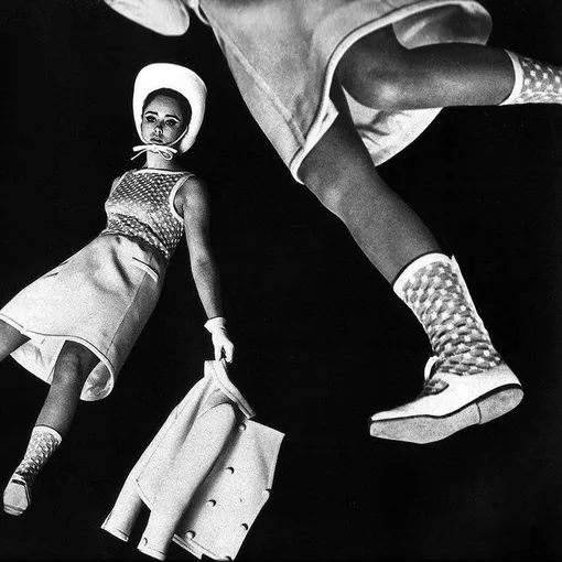 Коллекция André Courrèges весна-лето 1964 («Moon Girls») Коллекция André Courrèges весна-лето 1964 («Moon Girls»)